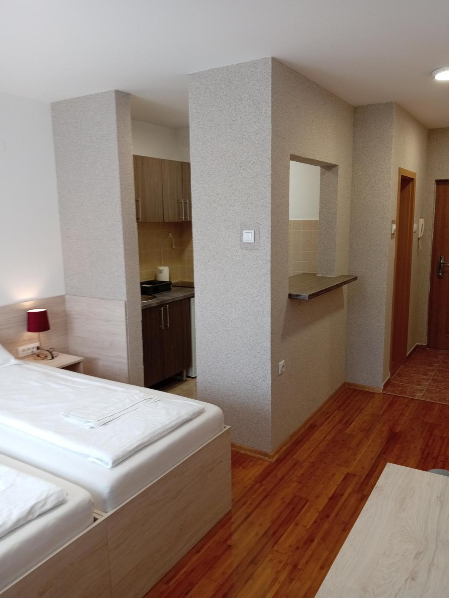 Apartment Atina Subotica Exterior foto