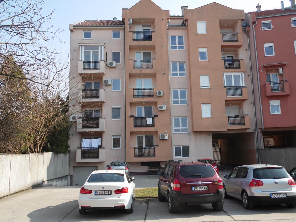 Apartment Atina Subotica Exterior foto